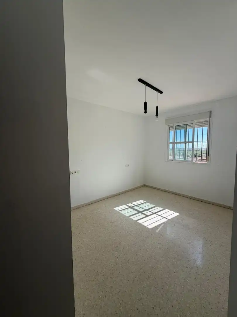 Dormitori de Casa o xalet en venda en Utrera