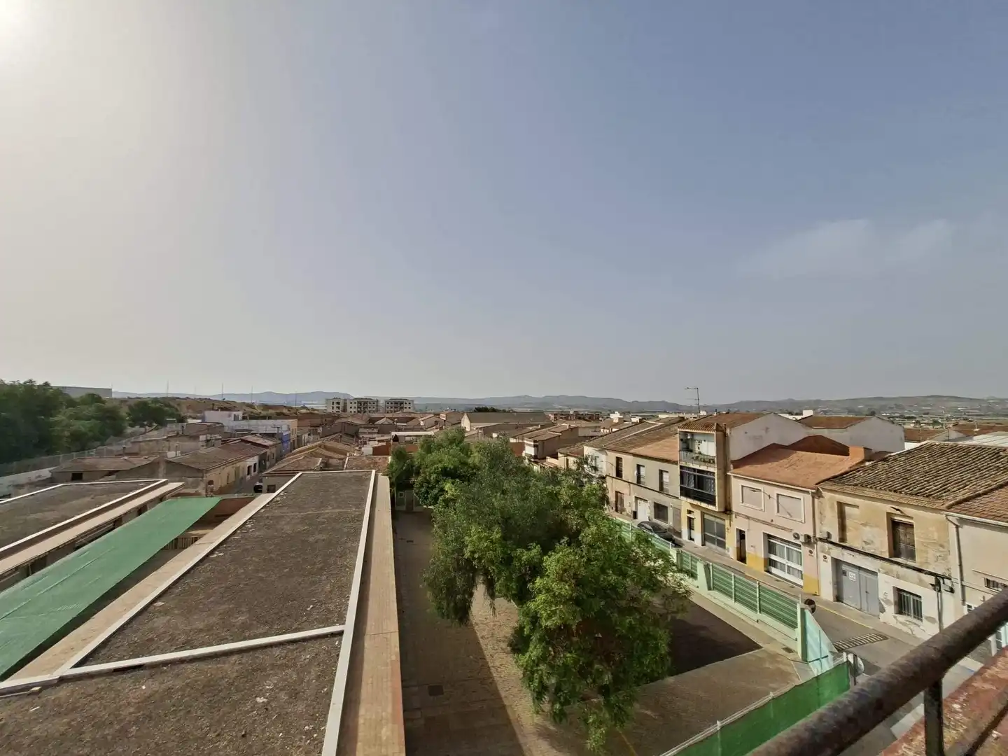 Vista exterior de Pis en venda en Monforte del Cid amb Aire condicionat i Traster