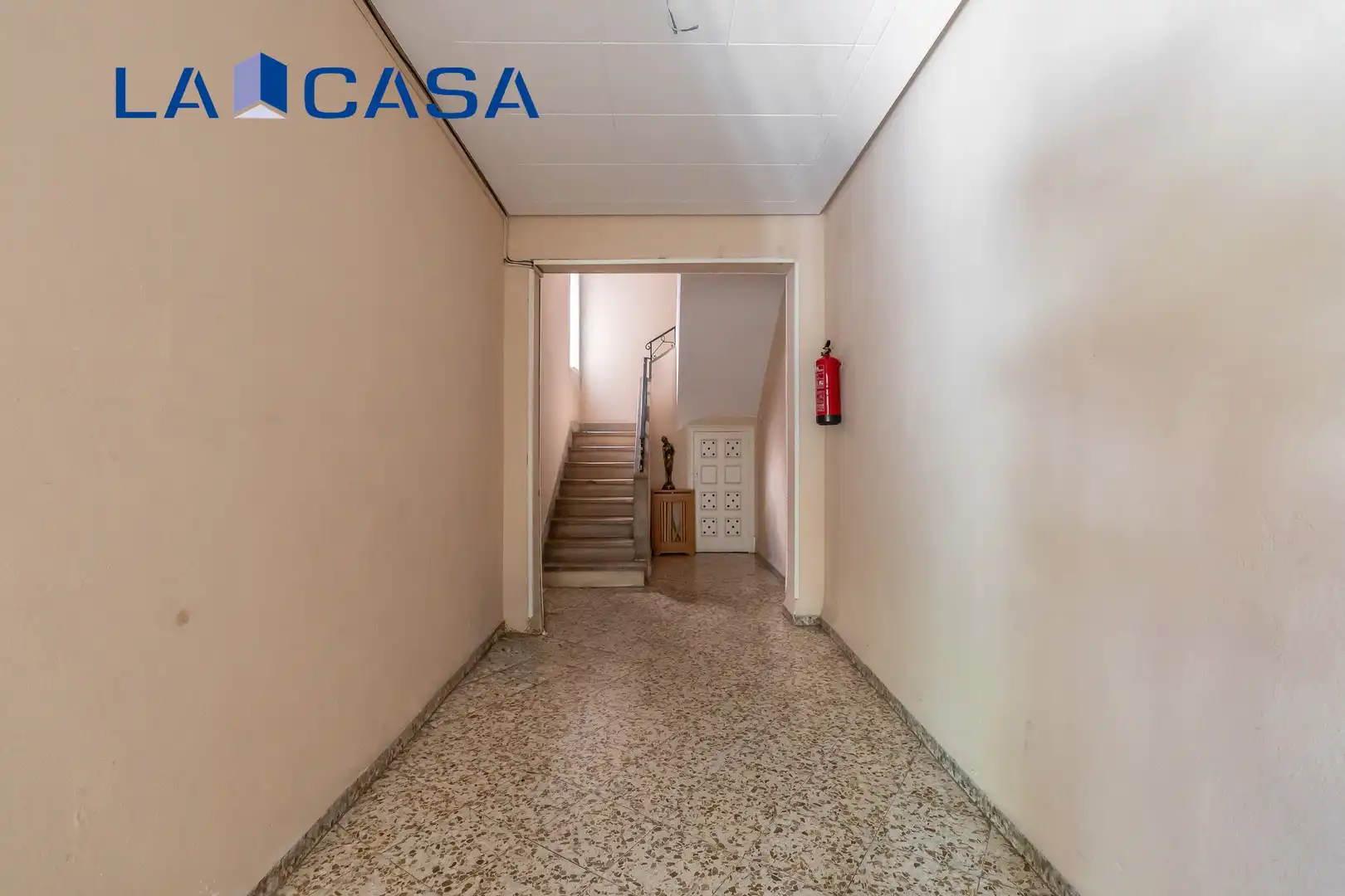 Piso en venta en Madrid con Calefacción, Terraza y Trastero