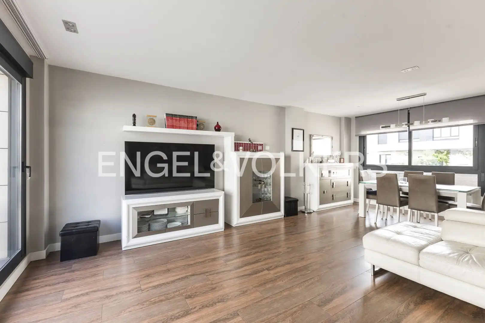 Living room of Detached homes for rent in Madrid  with Air Conditioner, Heating and Private garden