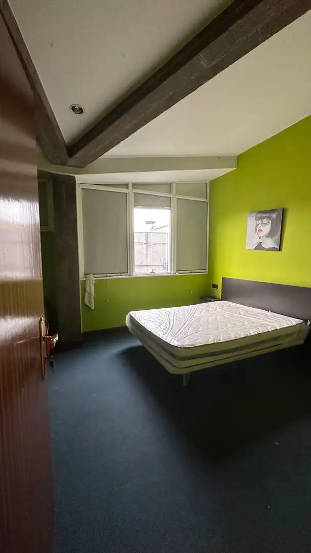 Habitación de Edificio en venta en Loiu