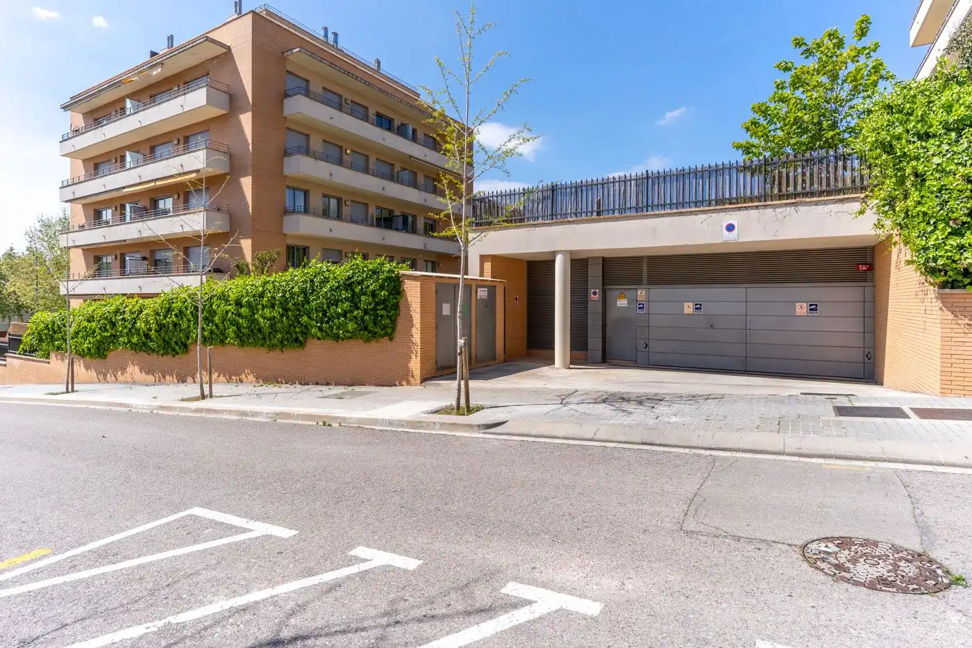 Exterior view of Garage for rent in Mataró