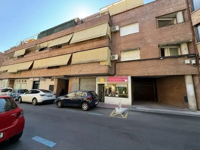 Business premises for sale in Isaac Peral, imagen 17