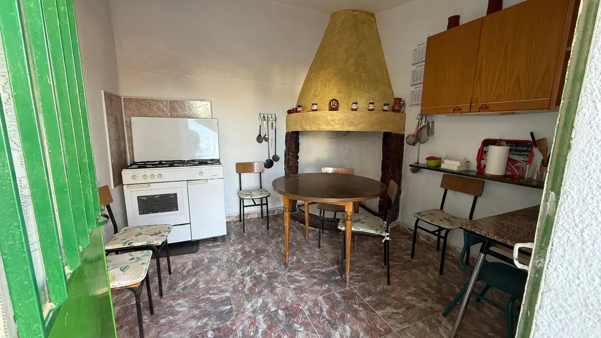 Cuina de Casa o xalet en venda en Barrax amb Calefacció, Piscina i Moblat