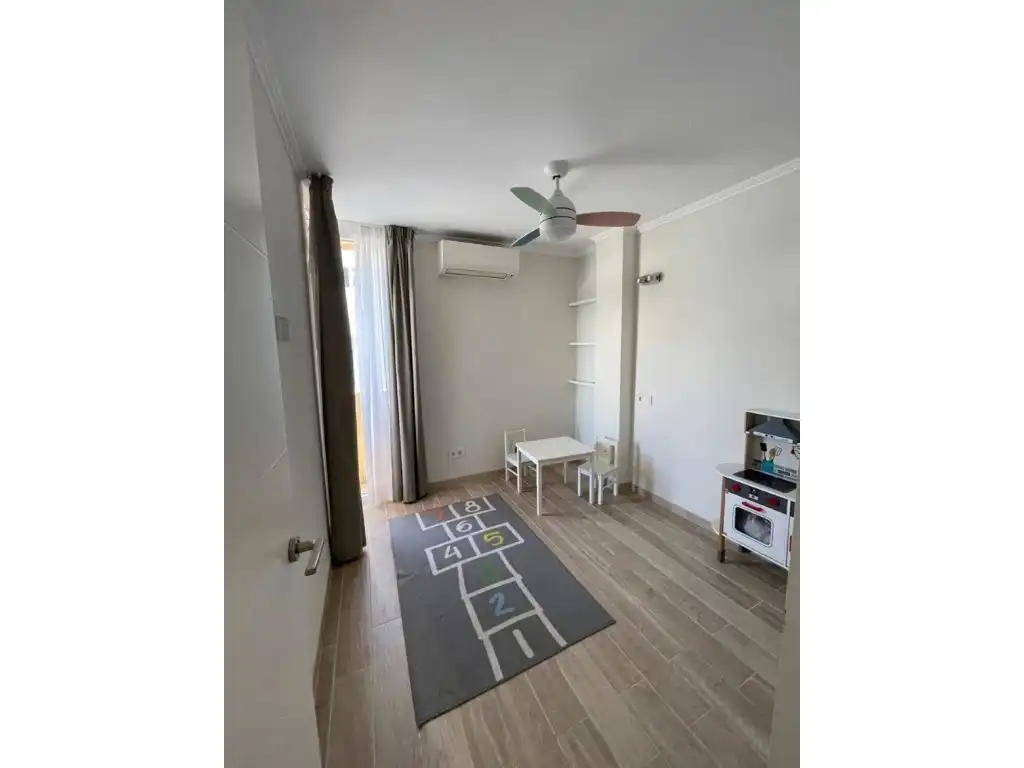 Dormitori de Apartament en venda en Calvià amb Aire condicionat, Terrassa i Balcó