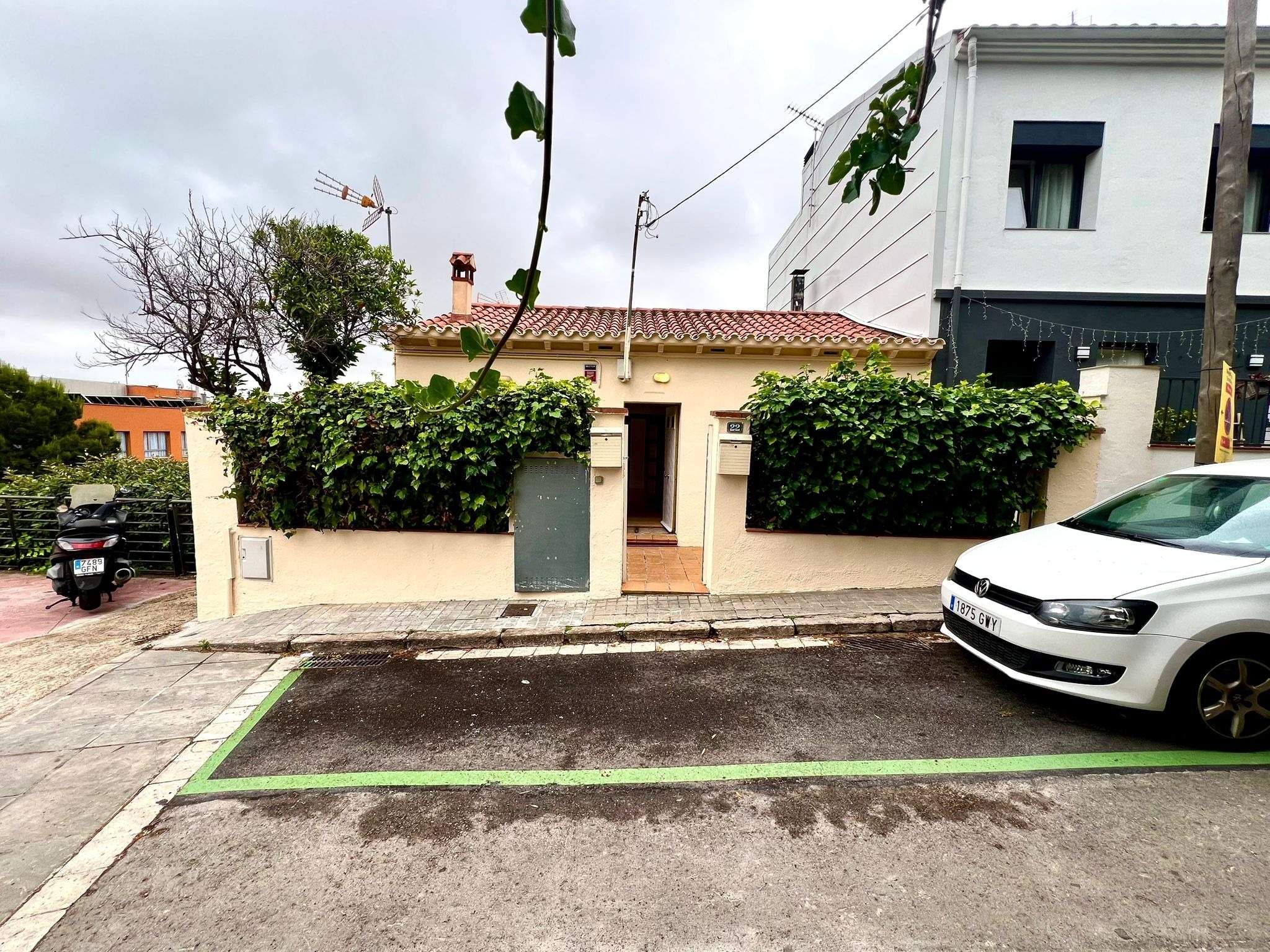 Exterior view of Flat for sale in  Barcelona Capital  with Heating, Private garden and Terrace