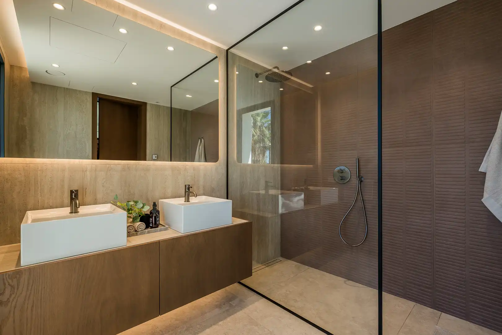 Baño de Casa o chalet en venta en Marbella con Aire acondicionado, Jardín privado y Terraza