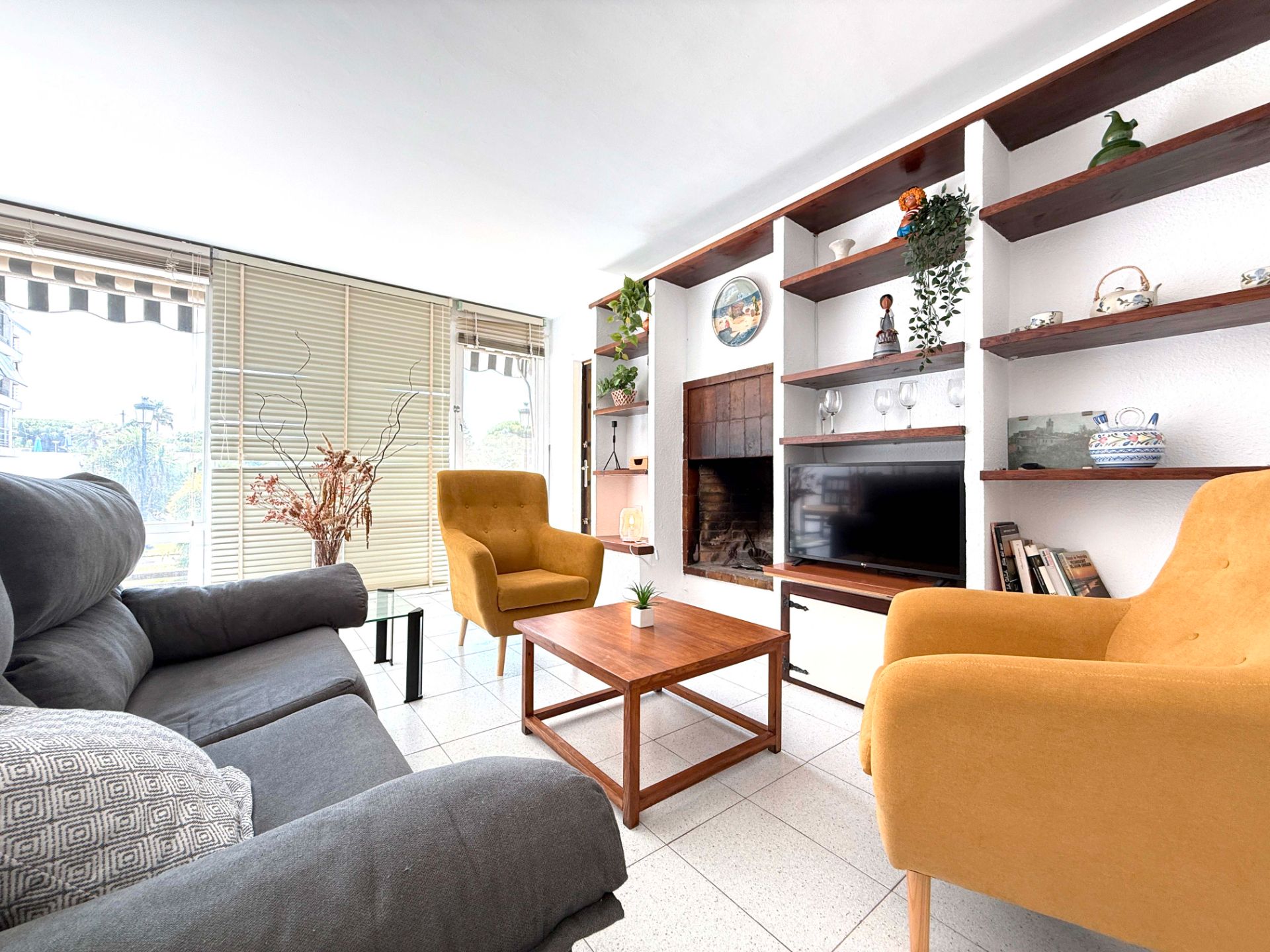 Living room of Apartment for sale in Cambrils  with Air Conditioner, Heating and Terrace