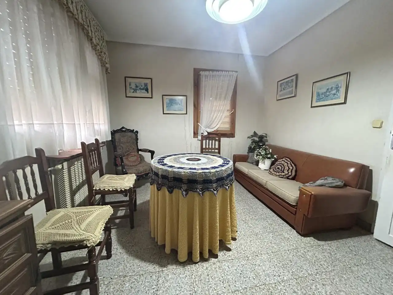 Sala d'estar de Casa o xalet en venda en Ribaforada amb Calefacció i Traster