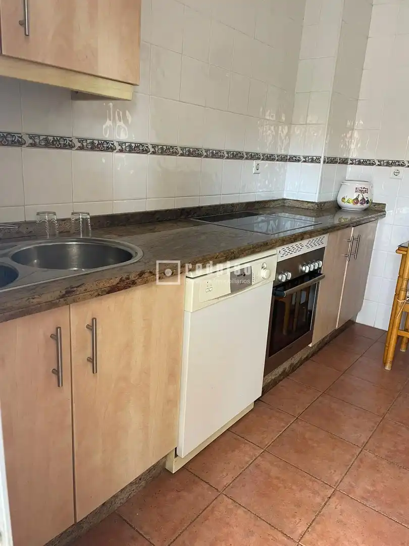 Piso en venta en El Cónsul - Ciudad Universitaria - El Romeral