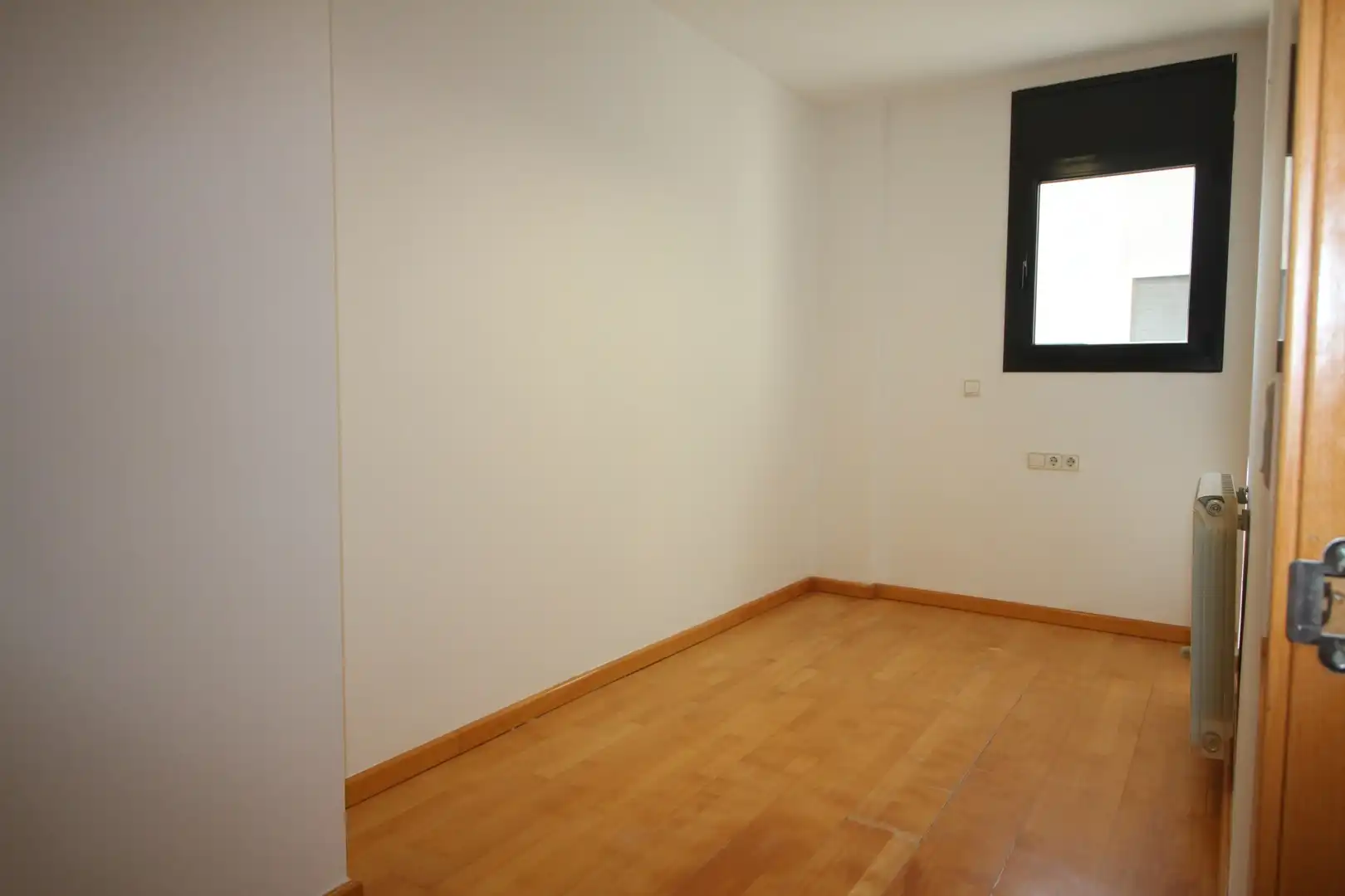 Dormitori de Dúplex en venda en Figueres amb Calefacció i Terrassa