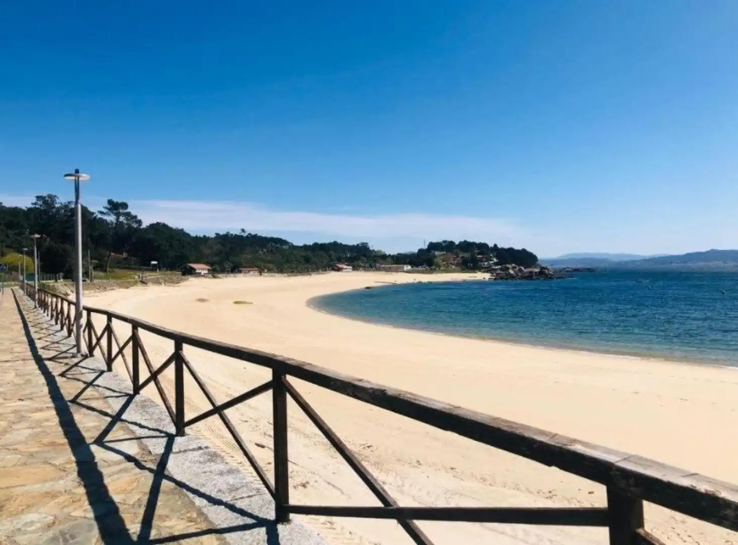 Vista exterior de Piso en venta en Ribeira con Calefacción y Terraza