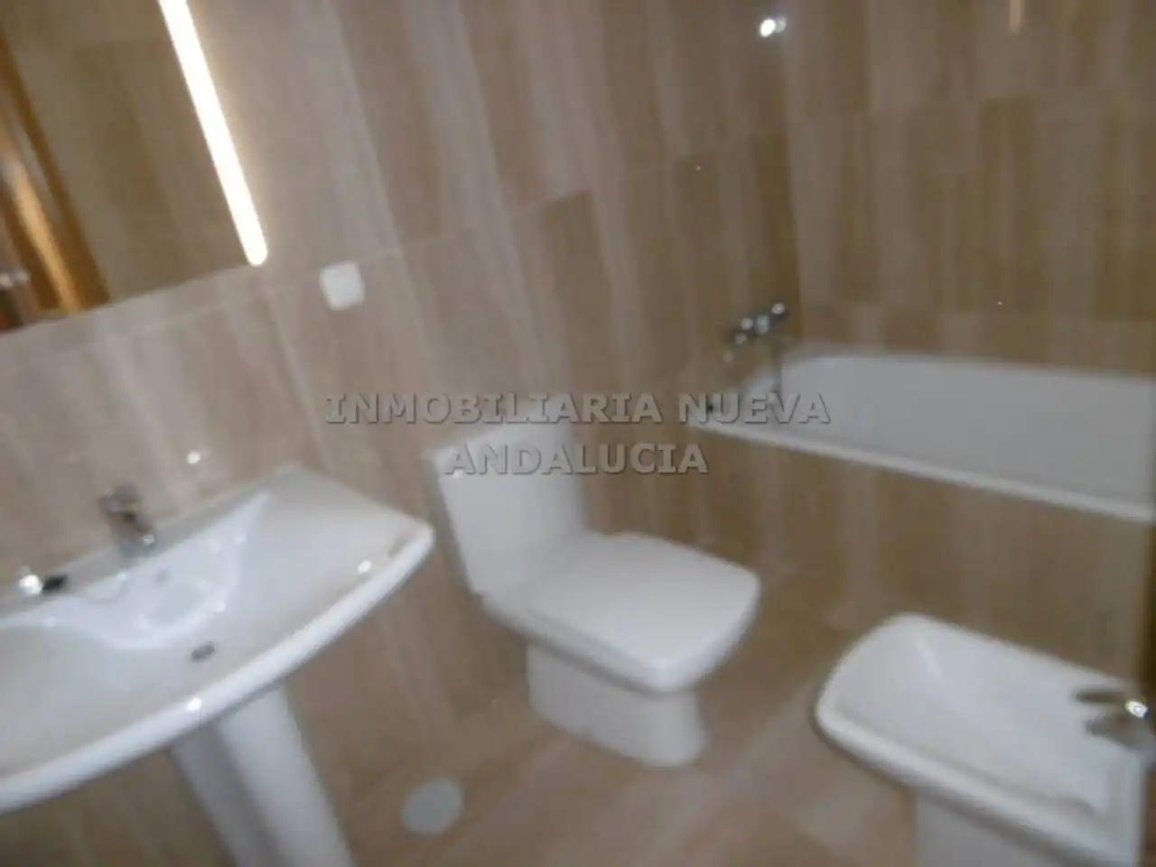 Bany de Pis de lloguer en Centro