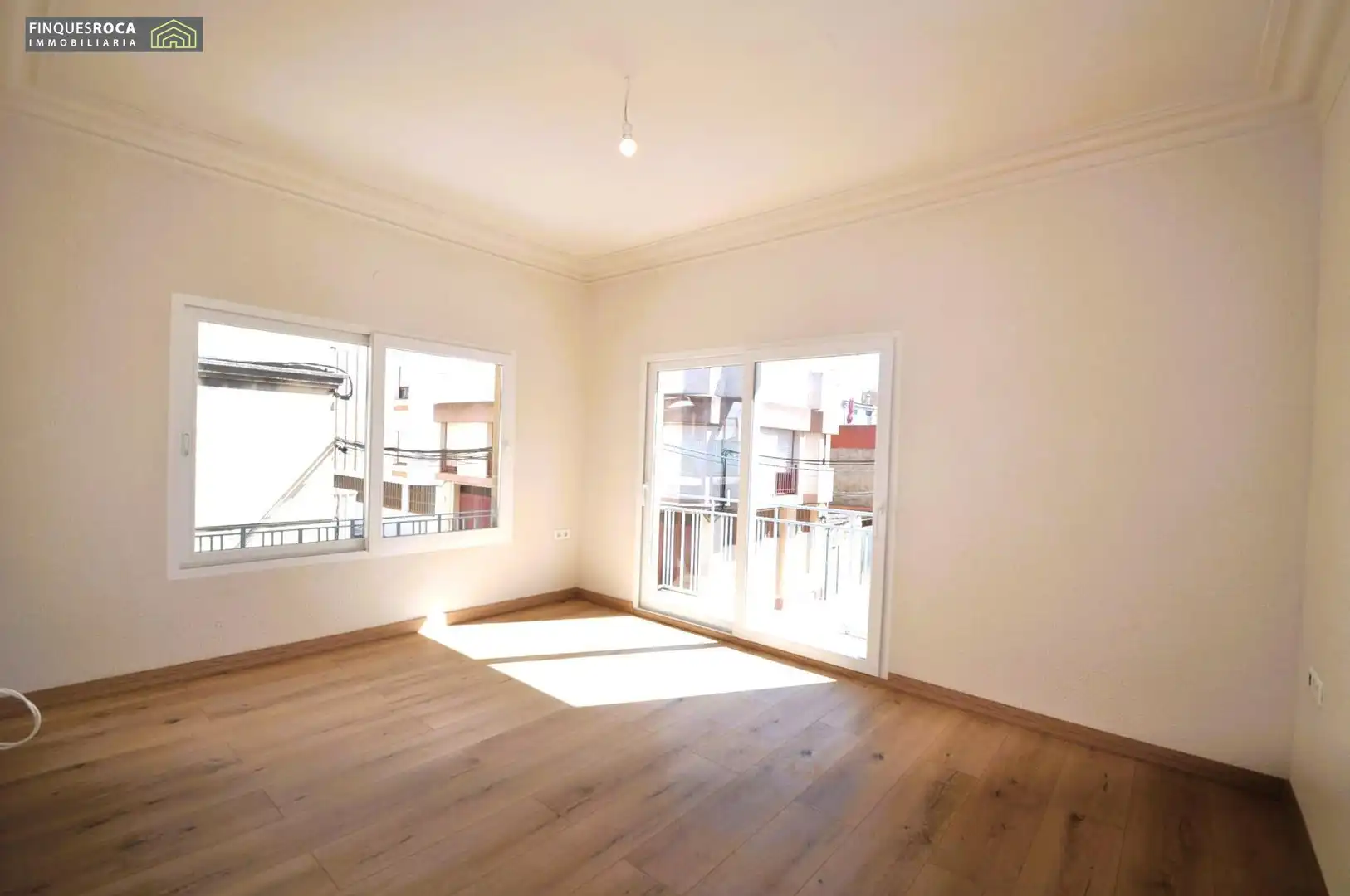 Living room of Flat for sale in La Ràpita  with Parquet flooring