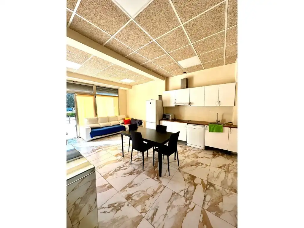 Cocina de Local en venta en Valencia con Aire acondicionado