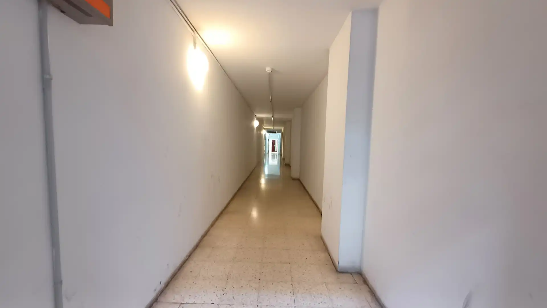 Individual amb ascensor en venda a Carrer de Sant Pere d'Abanto 8, imagen 4