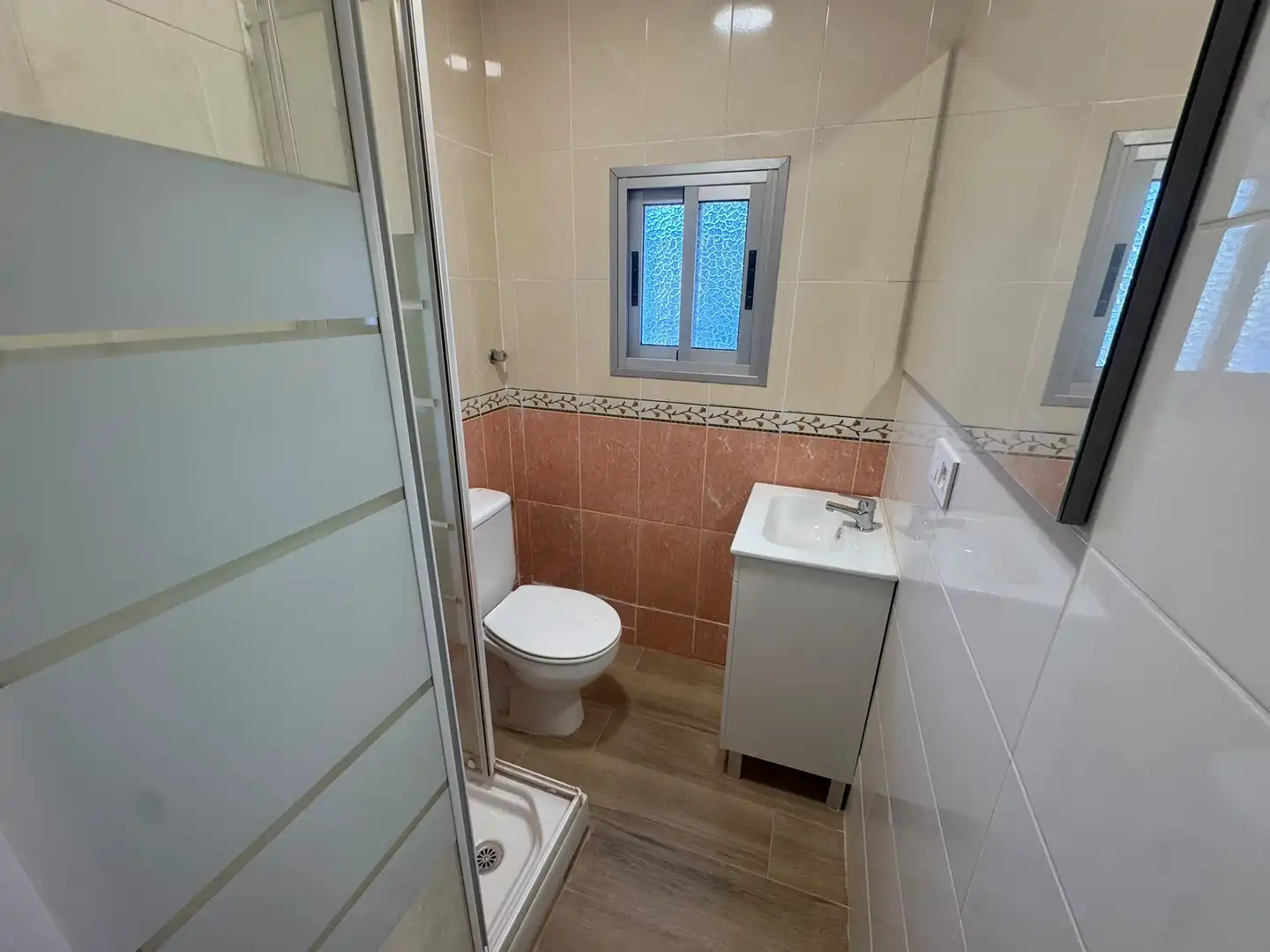 Bathroom of Flat for rent in Nervión