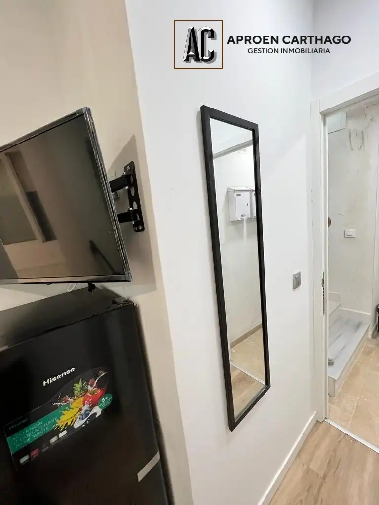 Study for rent in Calle Gloria, Casco Antiguo