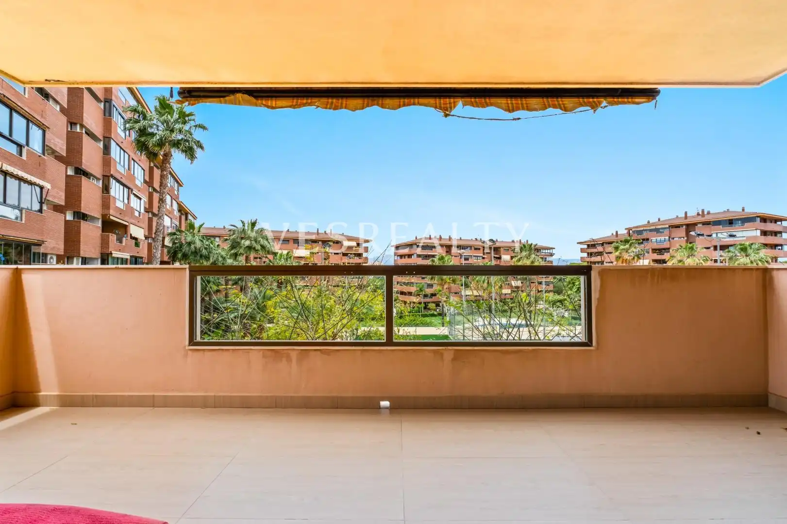 Terrassa de Pis en venda en Alicante / Alacant amb Aire condicionat, Calefacció i Jardí privat