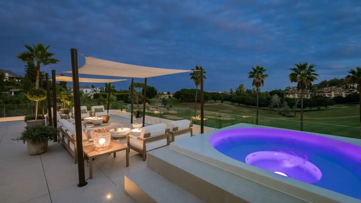 Villa mit Pool zum Verkauf in Nueva Andalucía, imagen 46