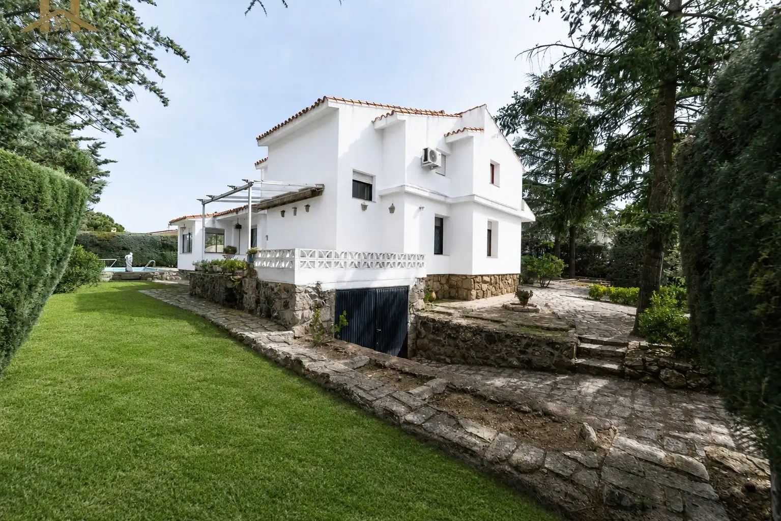 Exterior view of Houses for sale in Valdemorillo  with Heating, Private garden and Terrace