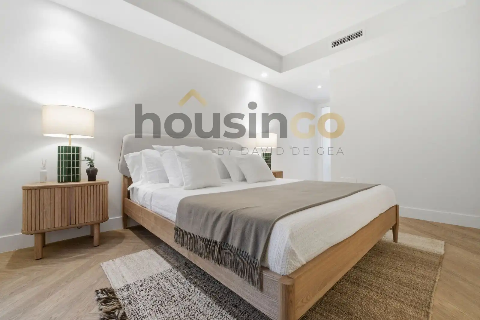 Bedroom of Flat for sale in Madrid  with Air Conditioner, Heating and Parquet flooring