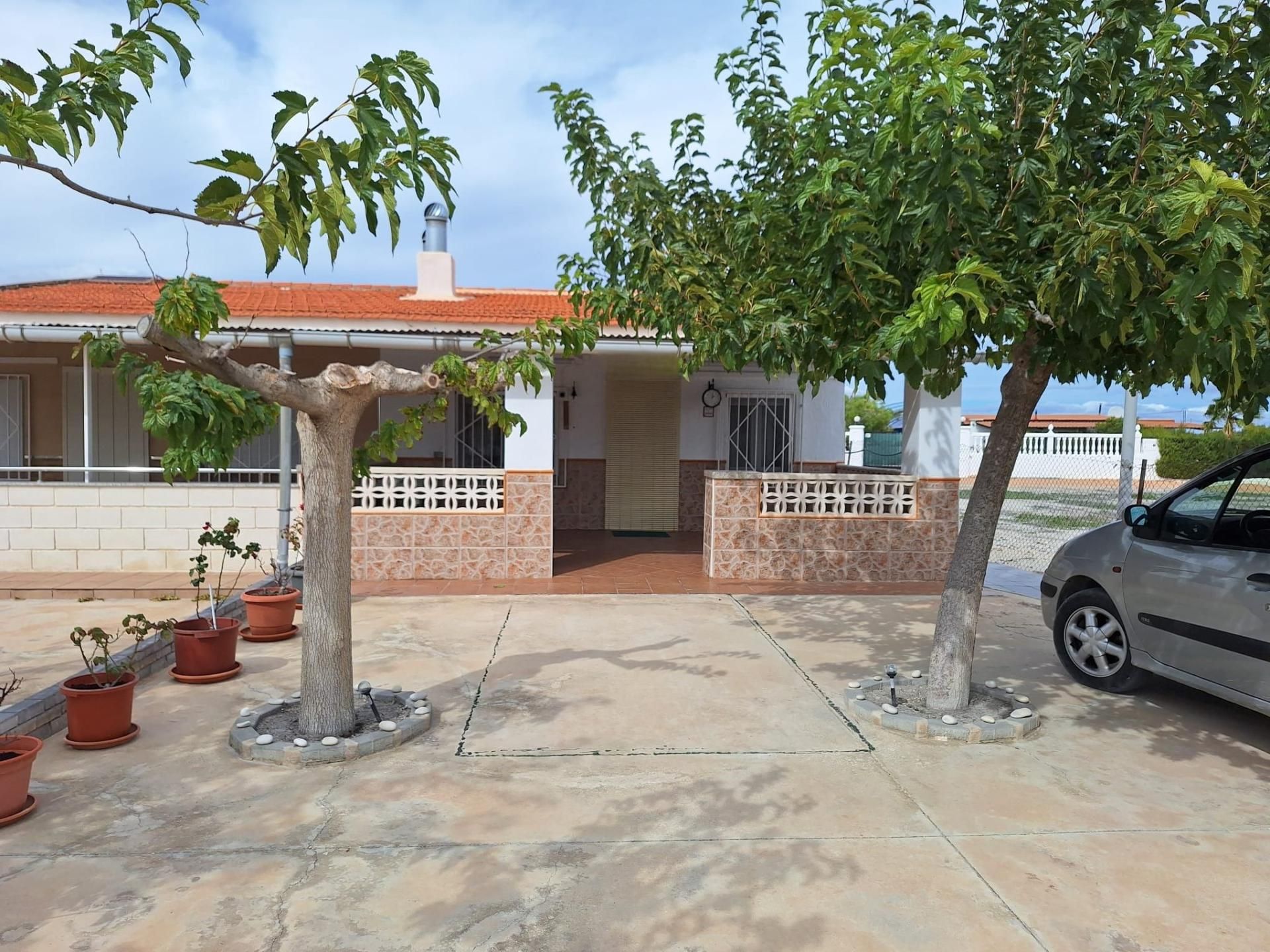 Exterior view of Single-family semi-detached for sale in Villena  with Terrace and Community pool
