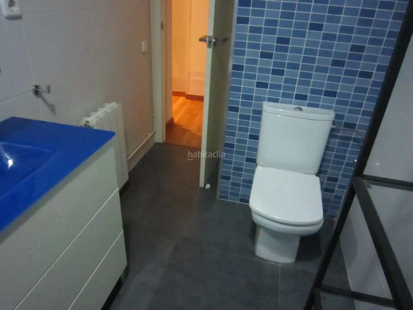 Bathroom of Flat for rent in L'Hospitalet de Llobregat  with Heating and Furnished