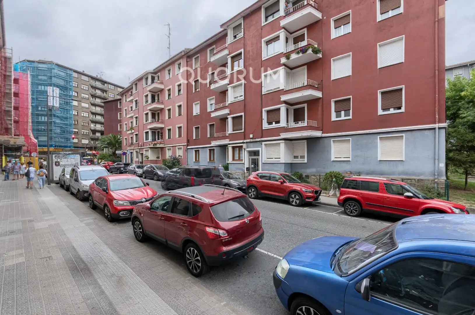 Vista exterior de Piso en venta en Basauri  con Calefacción, Trastero y Amueblado