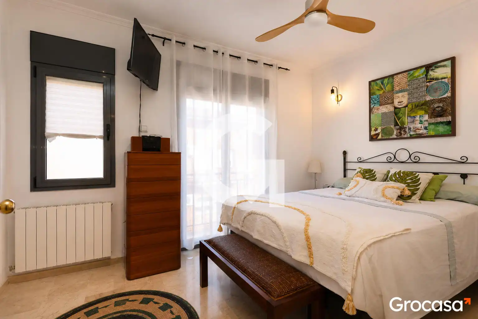 Habitación de Casa adosada en venta en El Prat de Llobregat con Aire acondicionado, Calefacción y Terraza