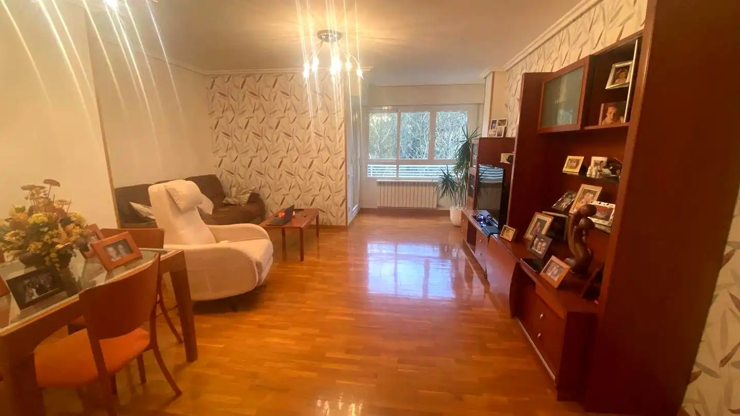 Living room of Flat for sale in  Logroño  with Heating, Parquet flooring and Storage room