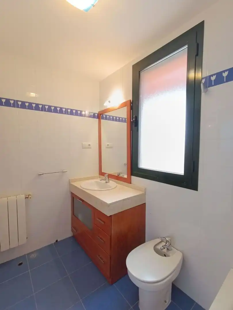 Badezimmer von Wohnung zum Verkauf in Ciudad Real mit Klimaanlage, Heizung und Abstellraum