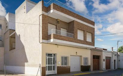 Vista exterior de Casa o xalet en venda en Monforte del Cid amb Terrassa i Balcó