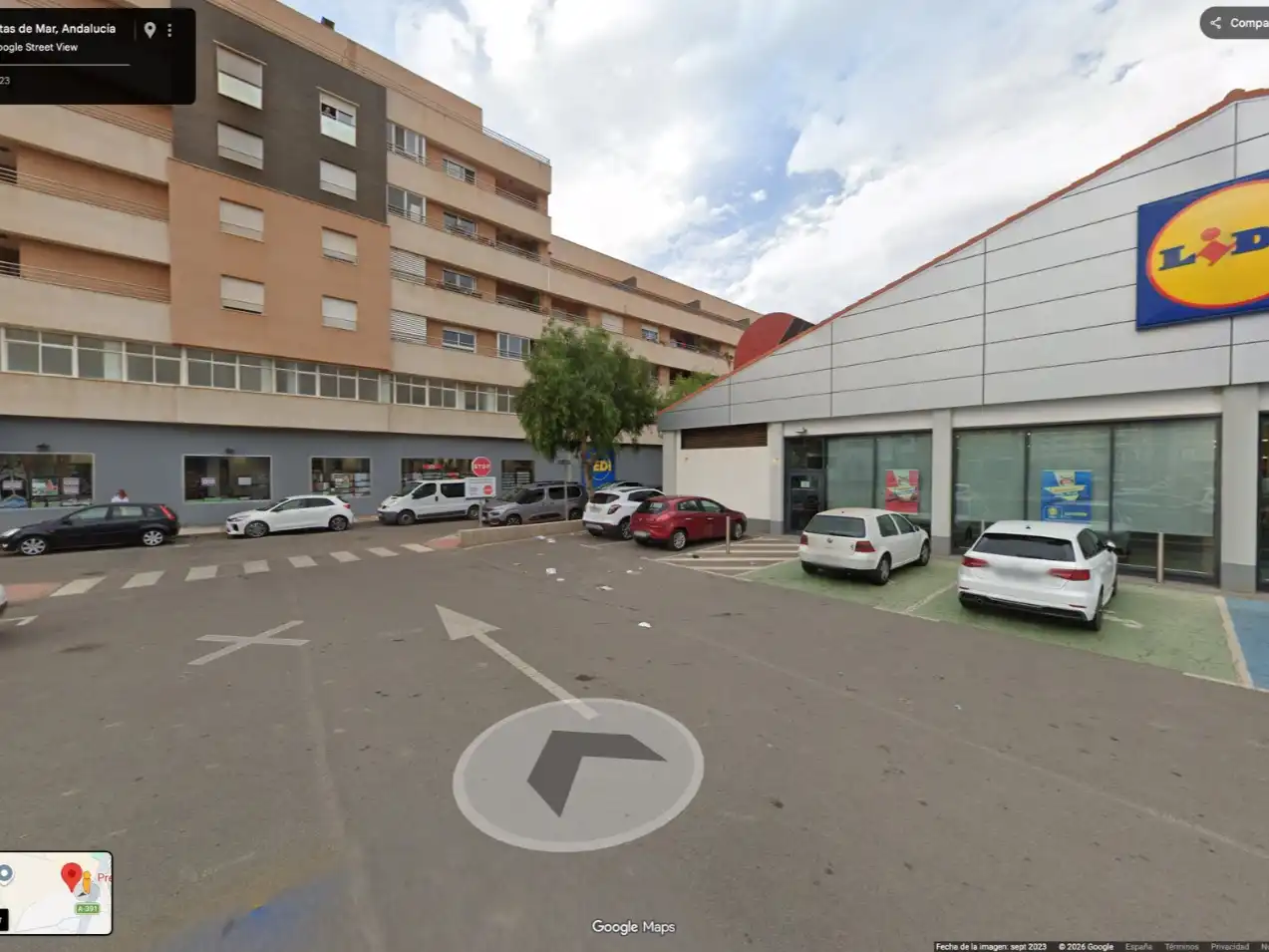 Parking of Commercial properties for rent in Roquetas de Mar  with Air Conditioner, Heating and Internet