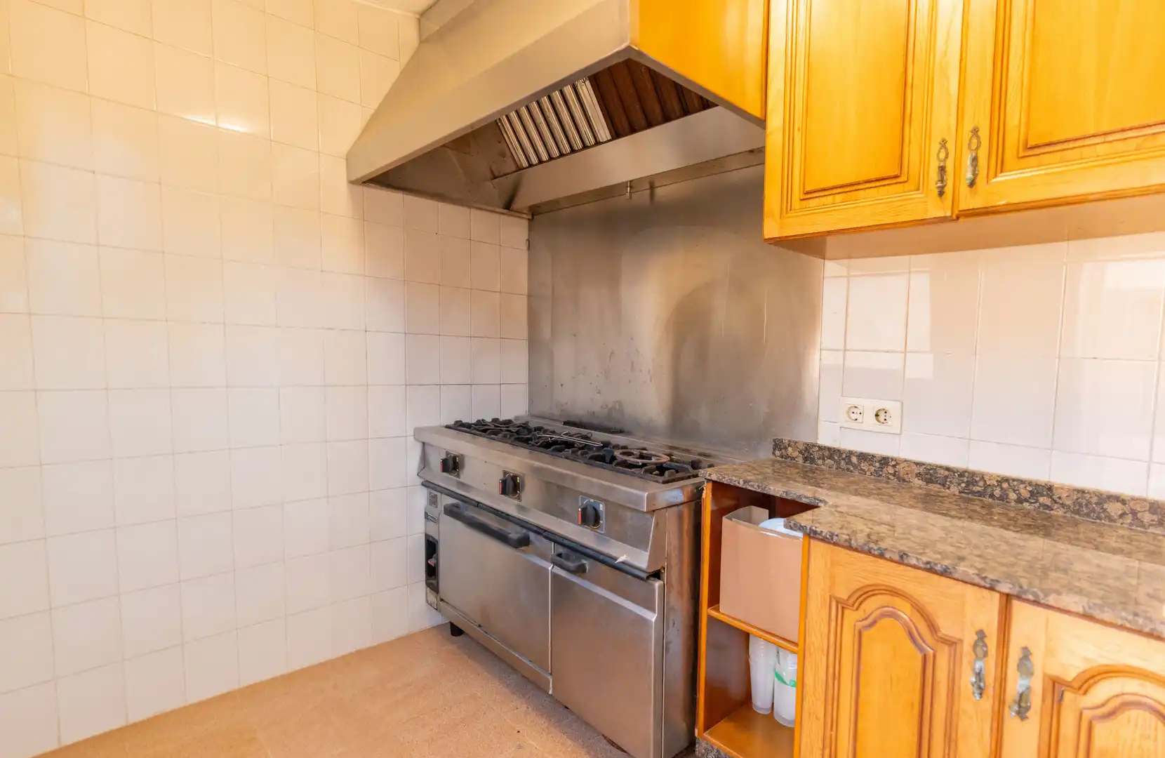 Cuina de Casa o xalet en venda en Santa Eugènia amb Aire condicionat, Calefacció i Terrassa