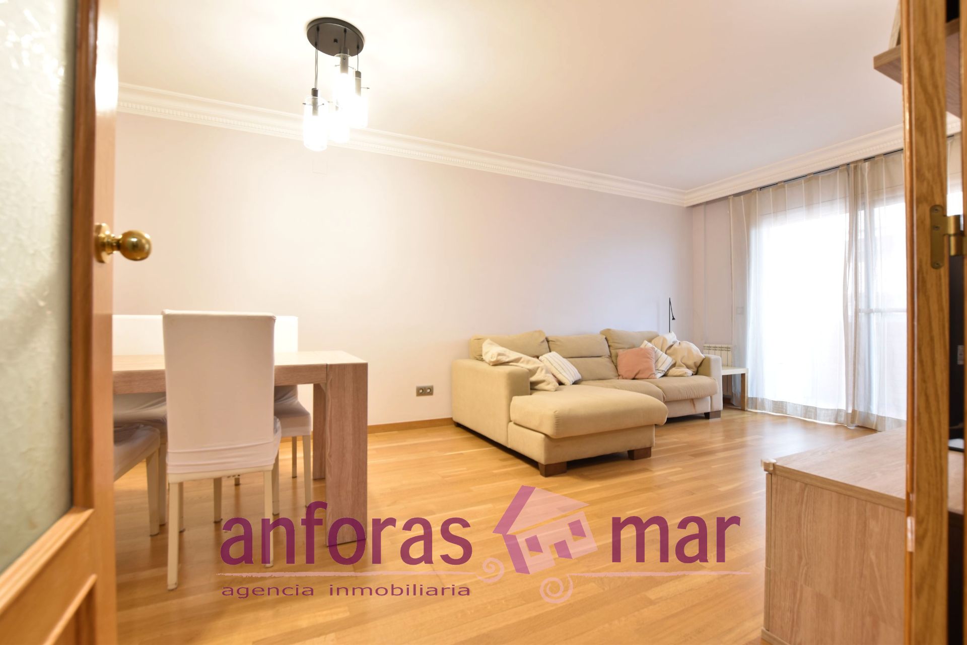 Pis en venda a Carrer Josep Català, Barris Marítims