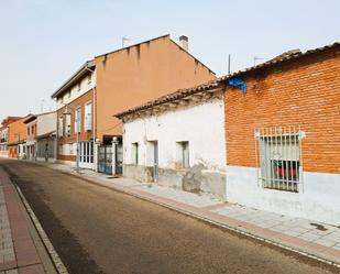 Exterior view of House or chalet for sale in Boecillo  with Storage room