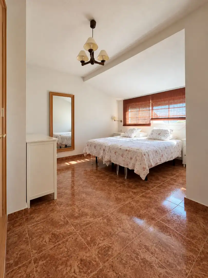 Casa bifamiliare con piscina in vendita a Villa del Prado, imagen 27