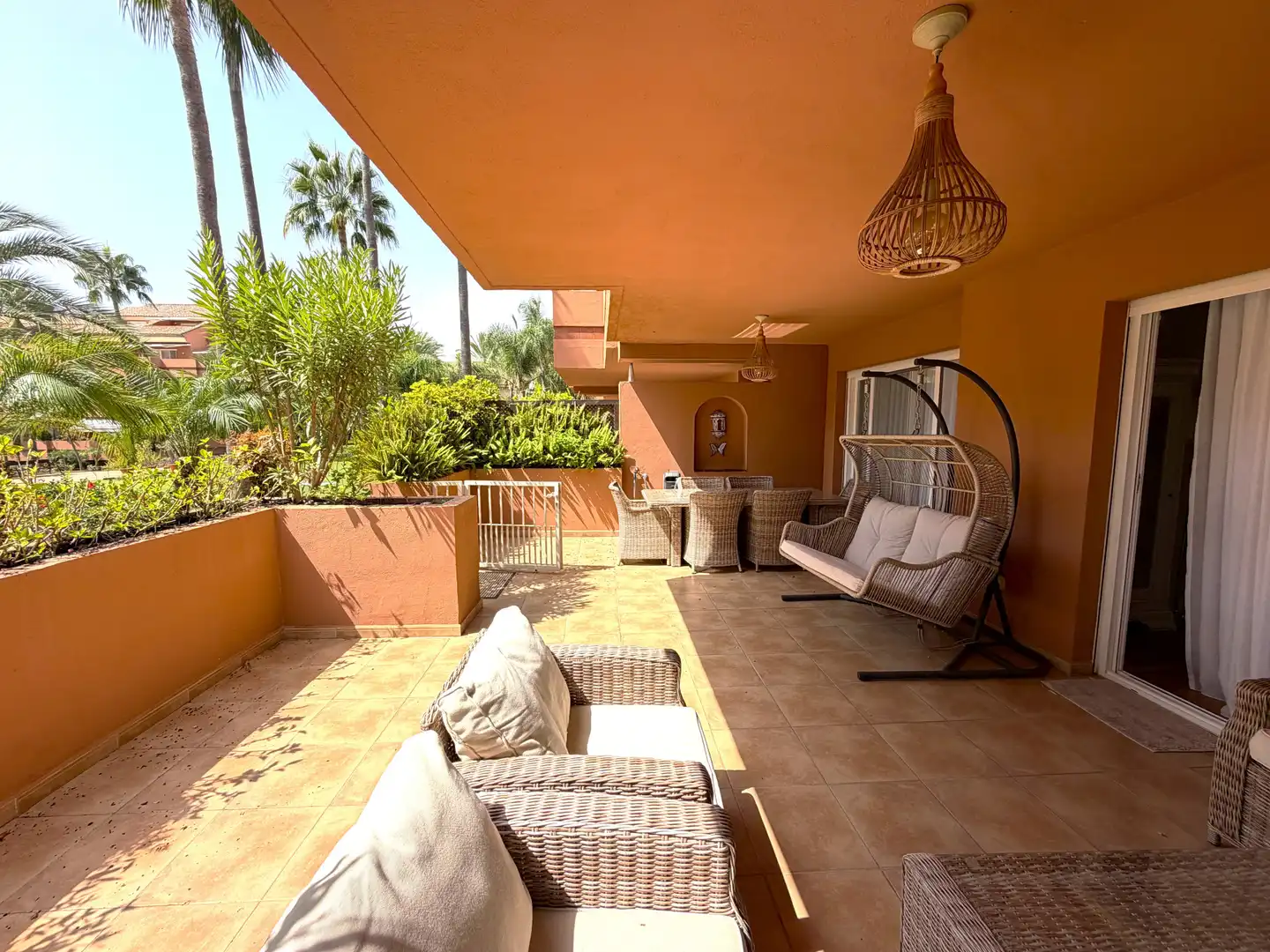 Apartament amb terrassa en venda a Nueva Andalucía, imagen 25