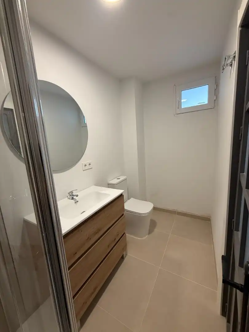 Bany de Apartament de lloguer en Granada