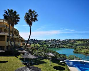 Vista exterior de Apartament de lloguer en Sotogrande amb Aire condicionat, Terrassa i Balcó