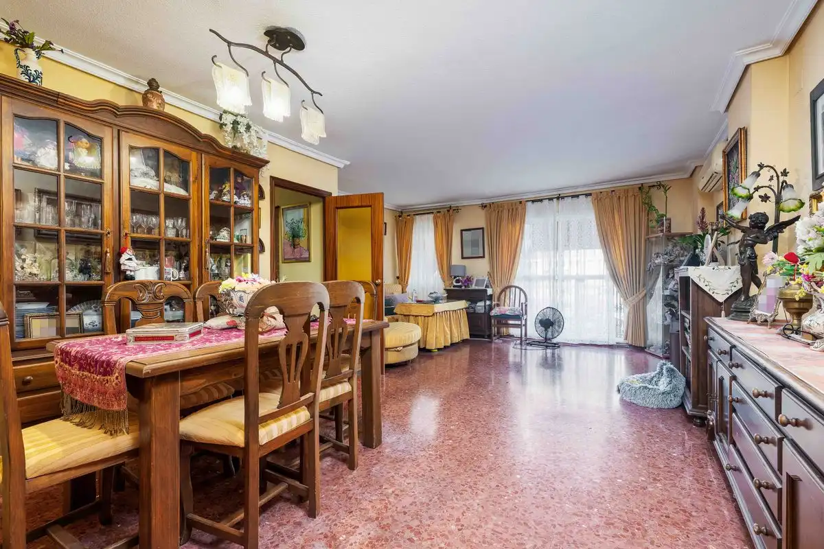 Piso con ascensor en venta en Urbanización Sector Triángulo