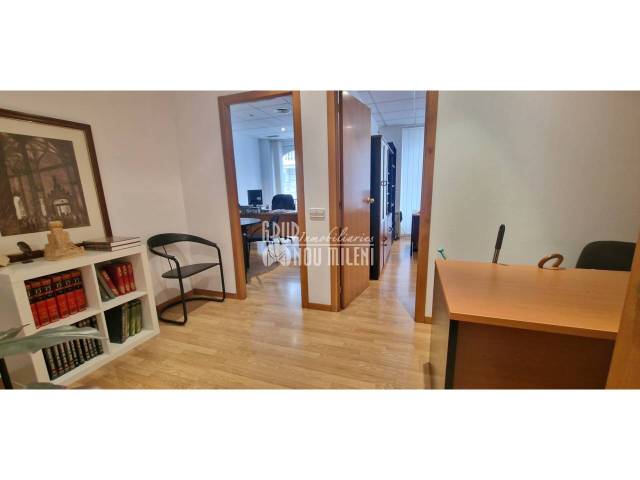 Oficina en Alquiler en Calle Pintor Martínez Cubells en Sant Francesc