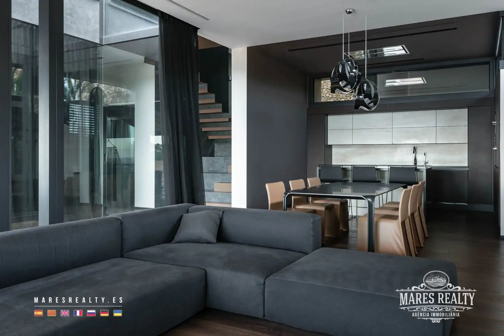 Sala d'estar de Casa o xalet en venda en Lloret de Mar amb Aire condicionat, Calefacció i Jardí privat