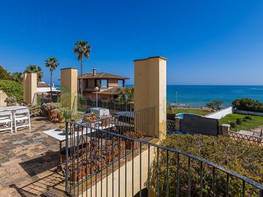 Villa mit Pool zum Verkauf in Barri del Mar