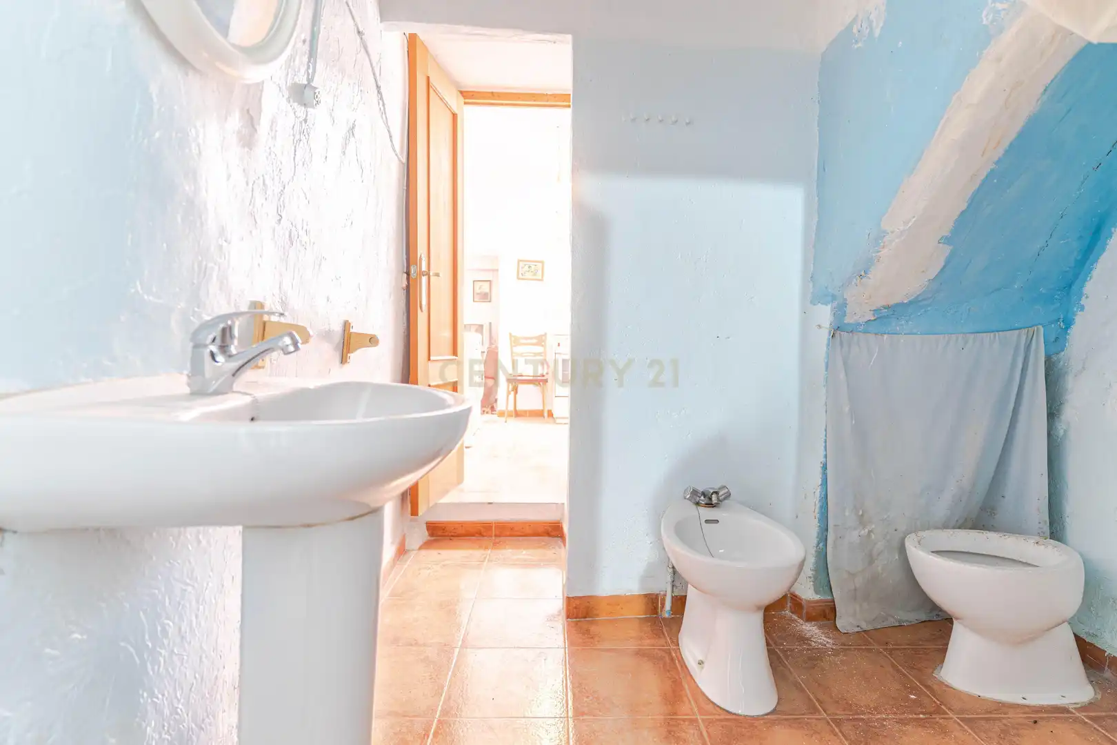 Bathroom of Houses for sale in Almegíjar  with Balcony
