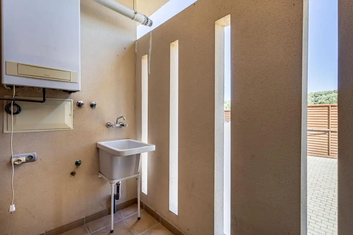 Bany de Casa o xalet en venda en Albolote amb Aire condicionat, Jardí privat i Terrassa