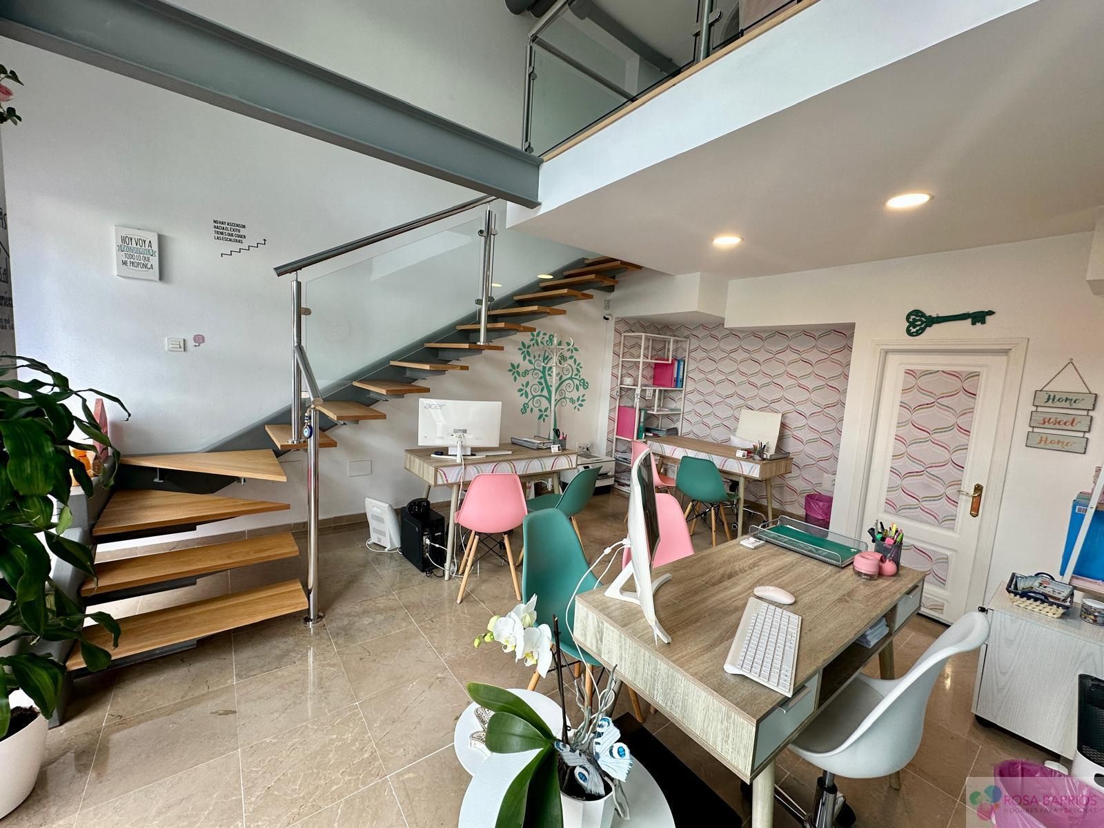 Premises for rent in Estepona  with Air Conditioner