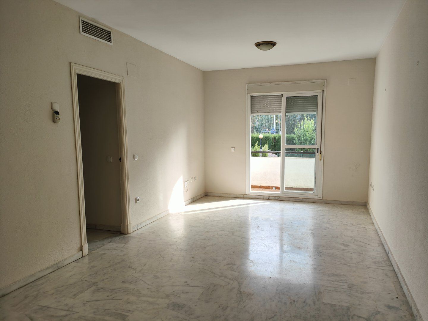 Bedroom of Flat for sale in Gelves  with Air Conditioner, Heating and Terrace