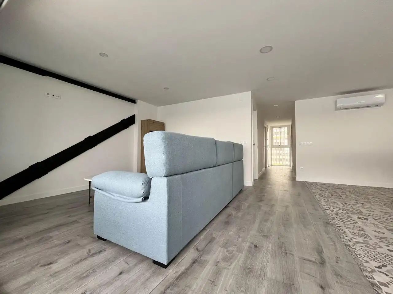 Apartamento en venta en Alicante / Alacant con Aire acondicionado, Terraza y Amueblado
